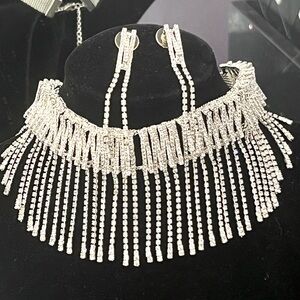 Macy’s Chandelier rhinestone vintage drop statement necklace earring set silver